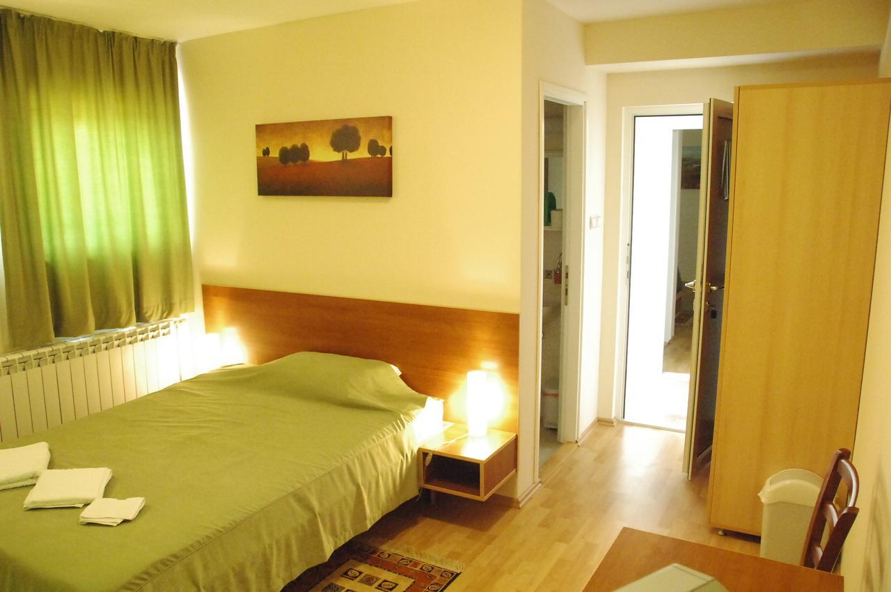 بلغراد Villa Nevenka Rooms الغرفة الصورة